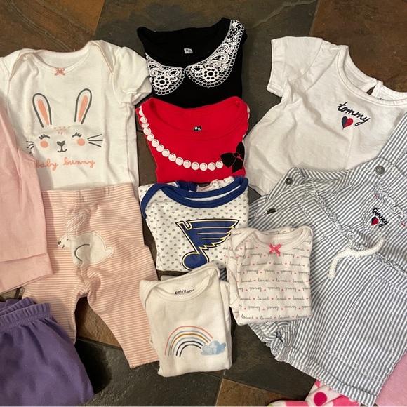 EUC 3-6M baby girls’ clothing bundle - Picture 3 of 4